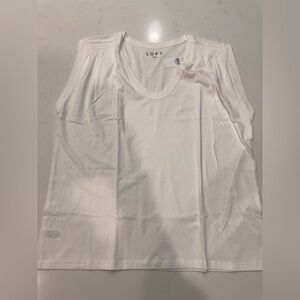 NWT Loft White Sleeveless T-Shirt – Large